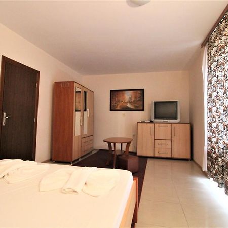 Eden - Menada Apartments Sunny Beach Ngoại thất bức ảnh