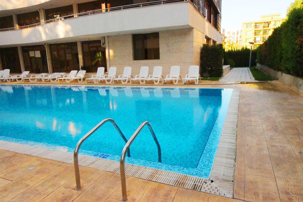 Eden - Menada Apartments Sunny Beach Ngoại thất bức ảnh